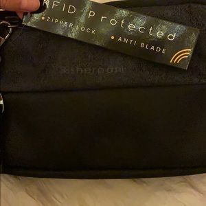 Sherpani Travel Fanny Pack